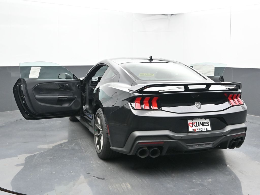 Vehicle image 37 of 63