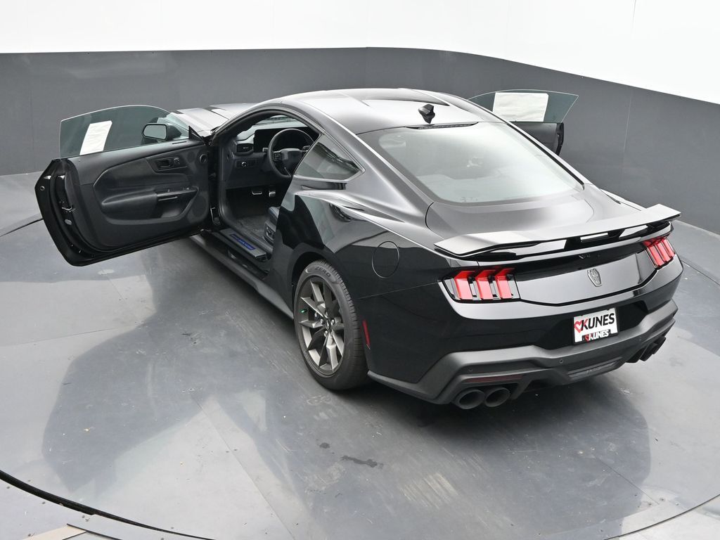 Vehicle image 41 of 63