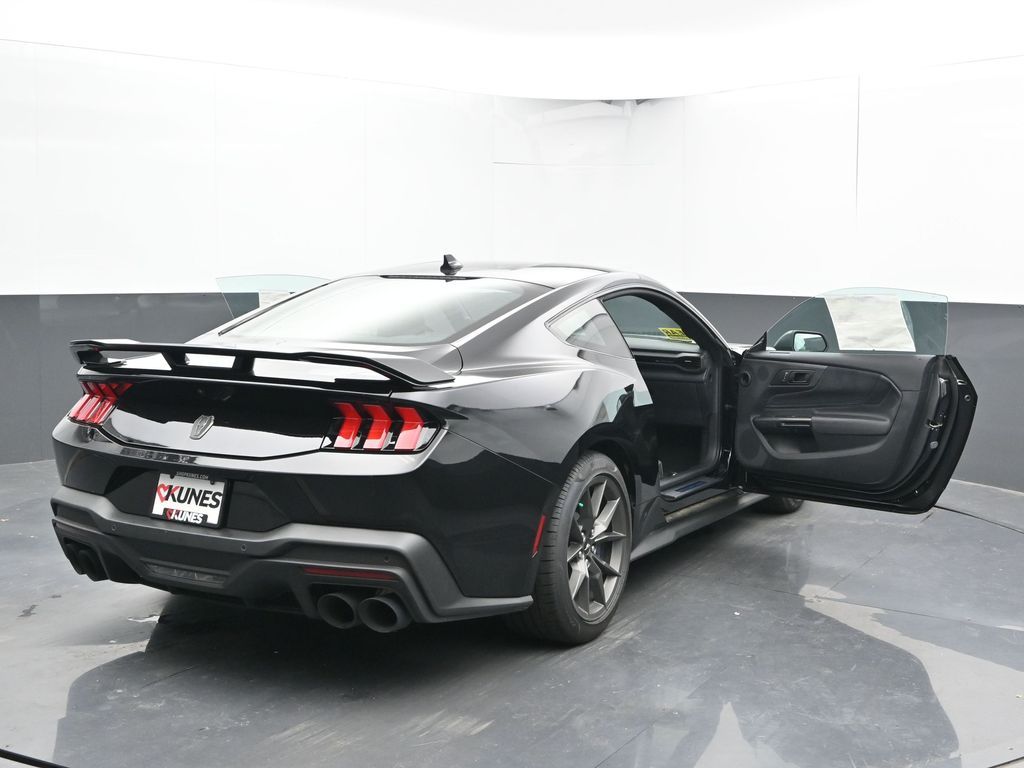 Vehicle image 28 of 63