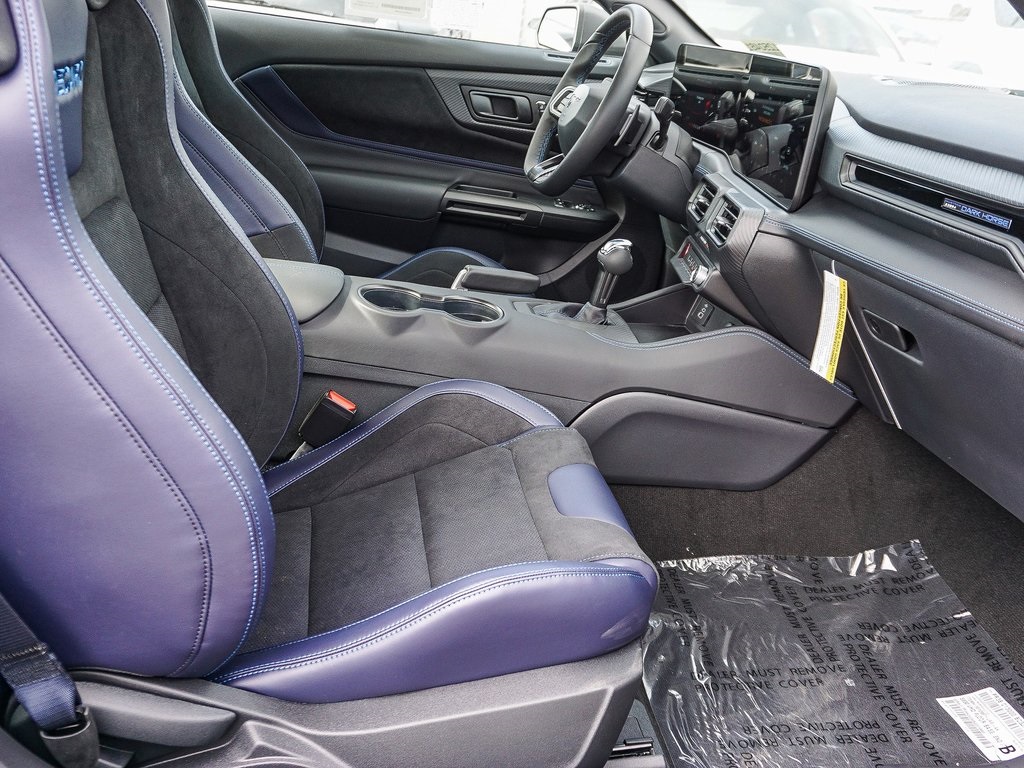 Vehicle image 41 of 46