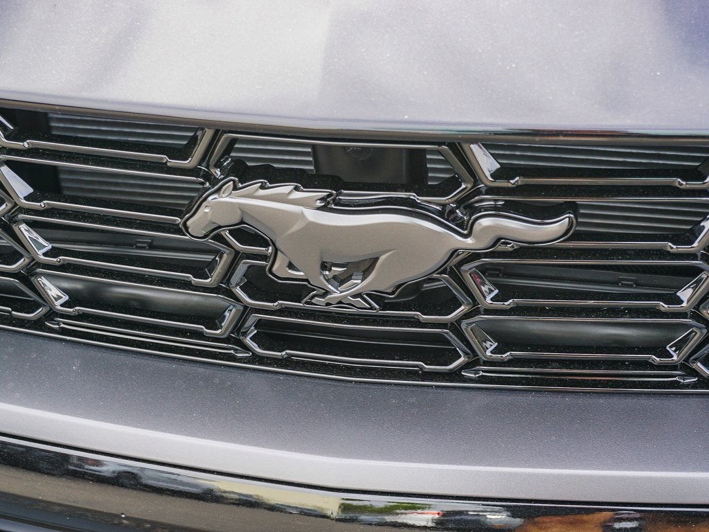 Vehicle image 42 of 46