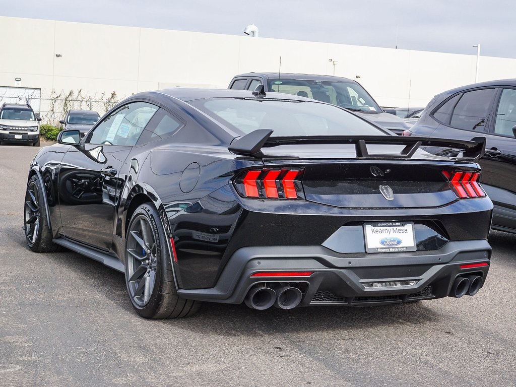 Vehicle image 10 of 46