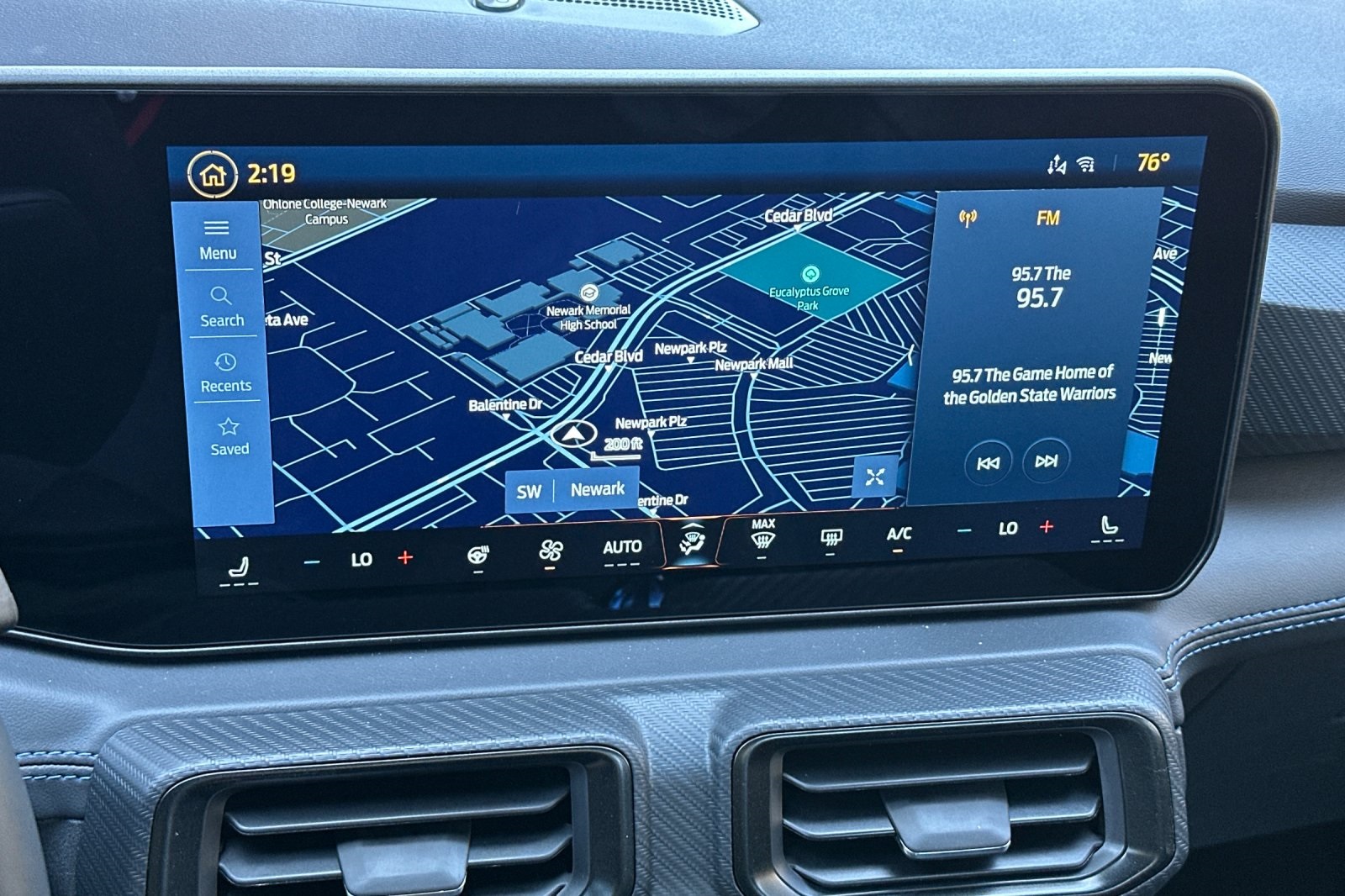 Vehicle image 17 of 31
