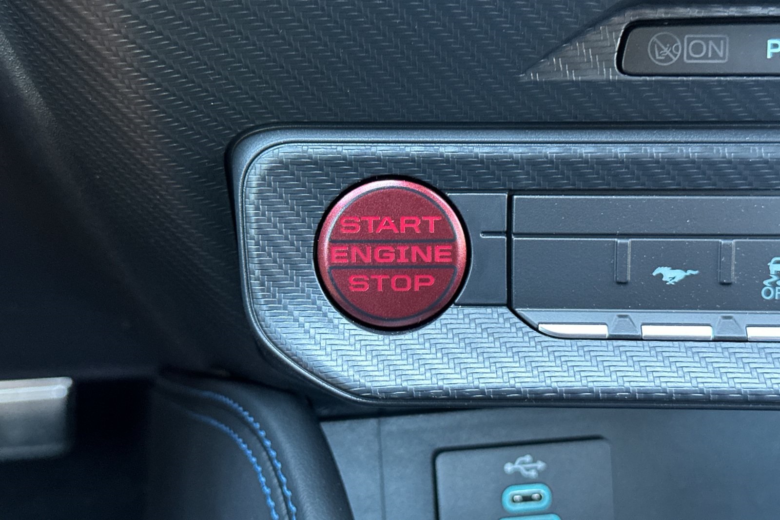 Vehicle image 21 of 31