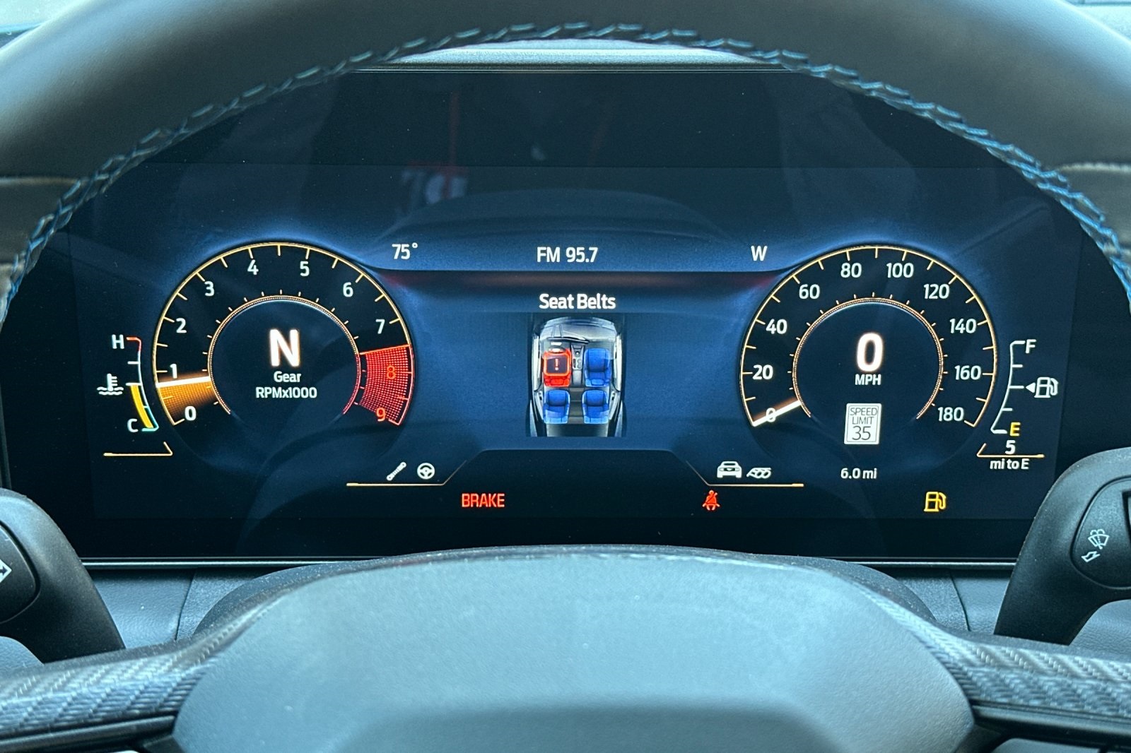 Vehicle image 15 of 31