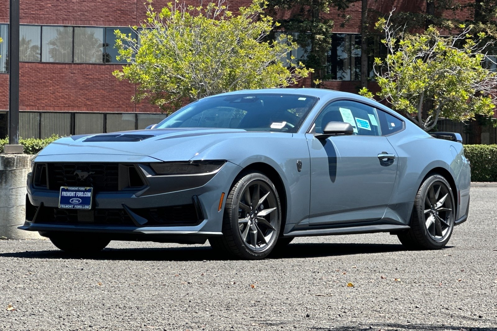 Vehicle image 8 of 31