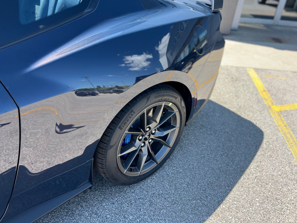 Vehicle image 10 of 26