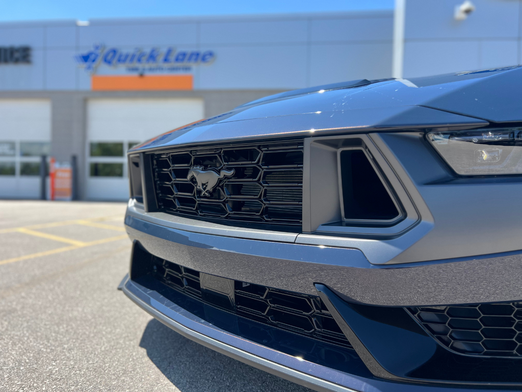 Vehicle image 24 of 26