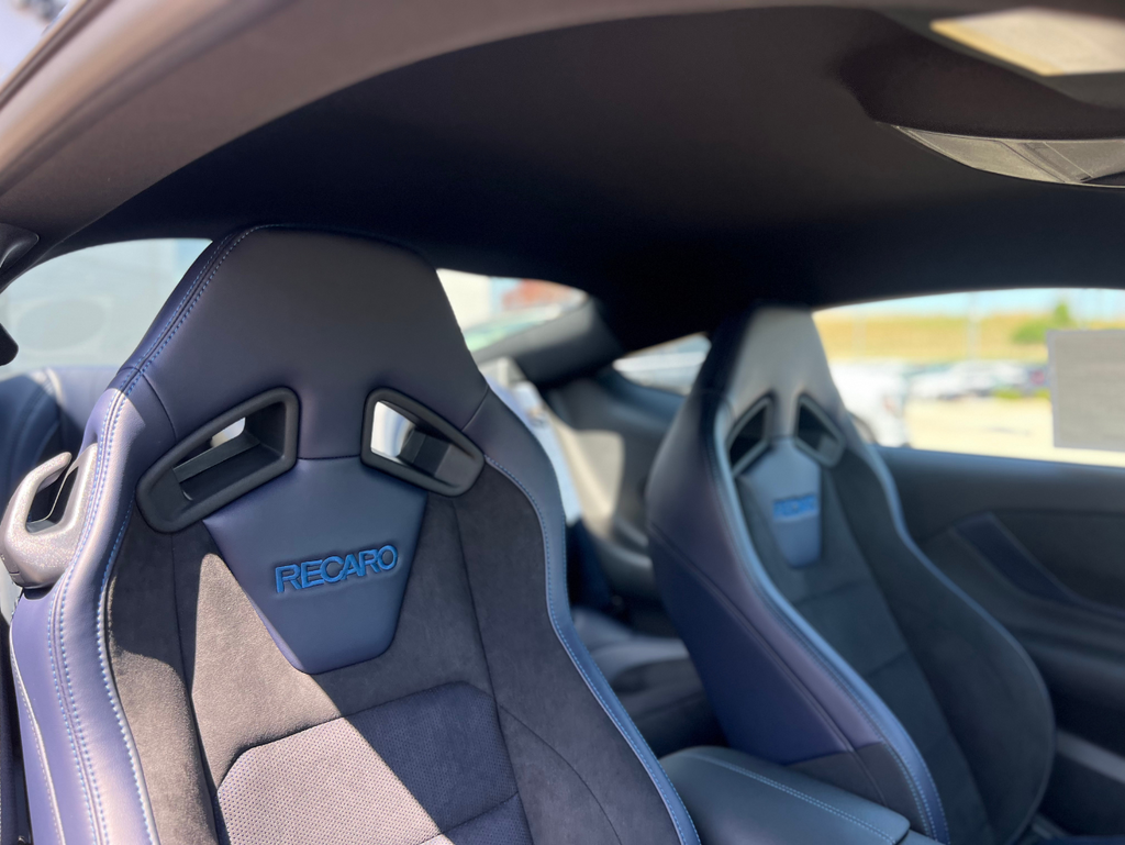 Vehicle image 16 of 26