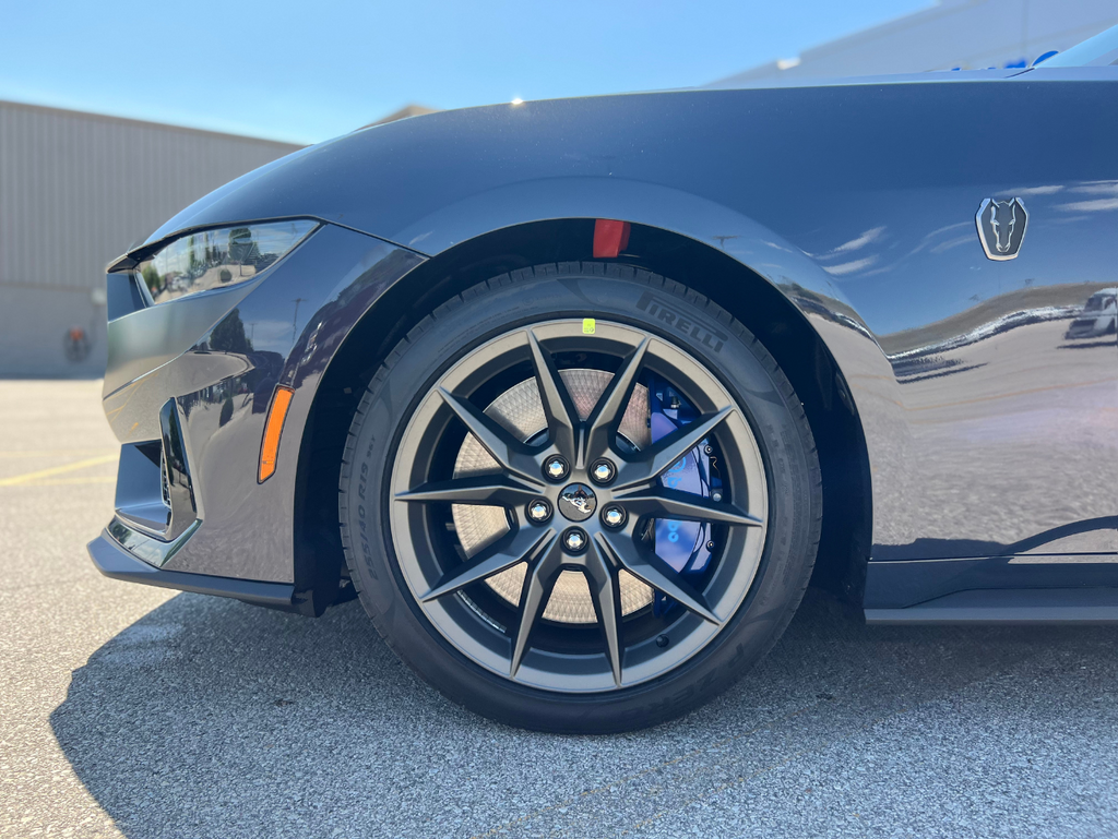 Vehicle image 9 of 26