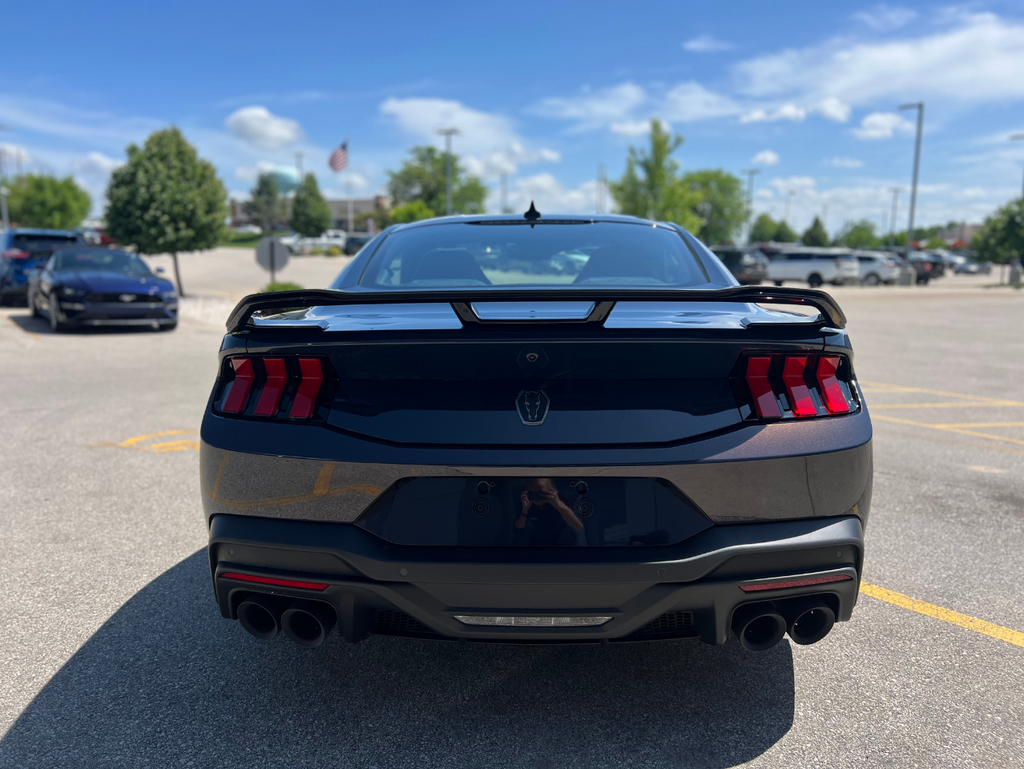 Vehicle image 7 of 26