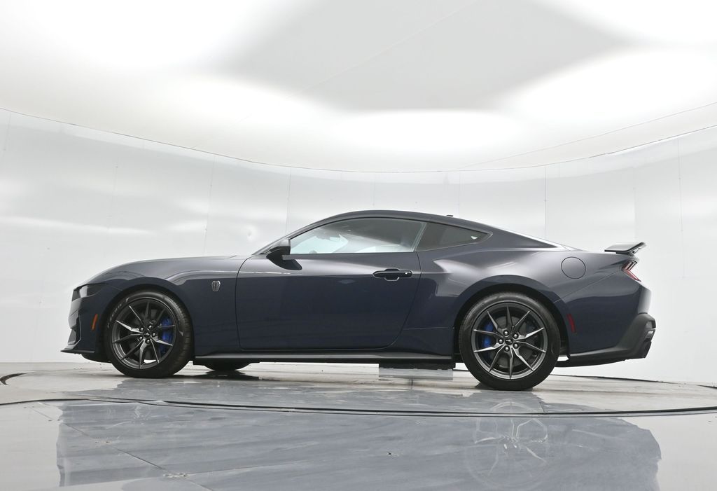 Vehicle image 37 of 51