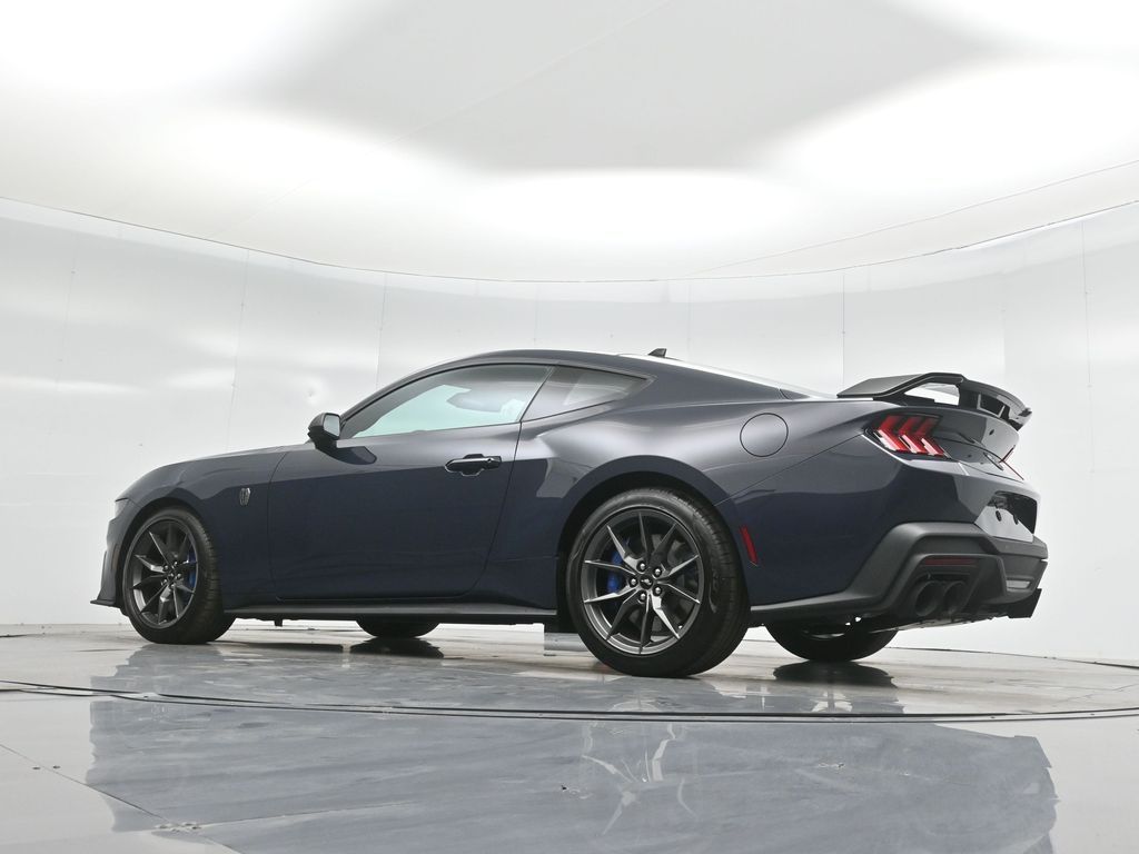 Vehicle image 33 of 51