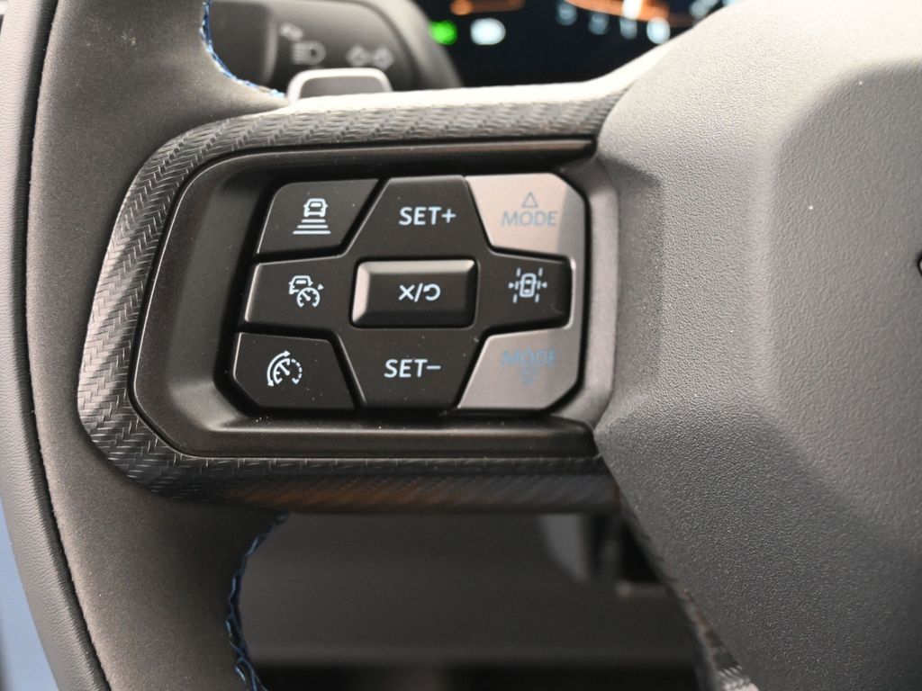 Vehicle image 66 of 71
