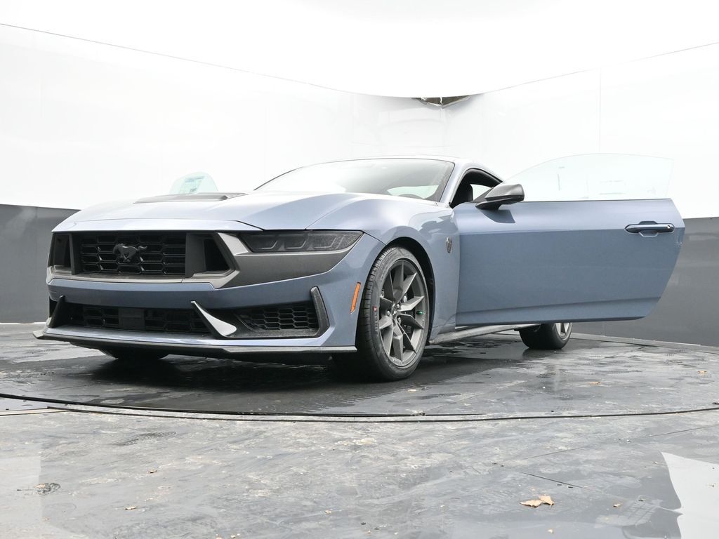 Vehicle image 6 of 71