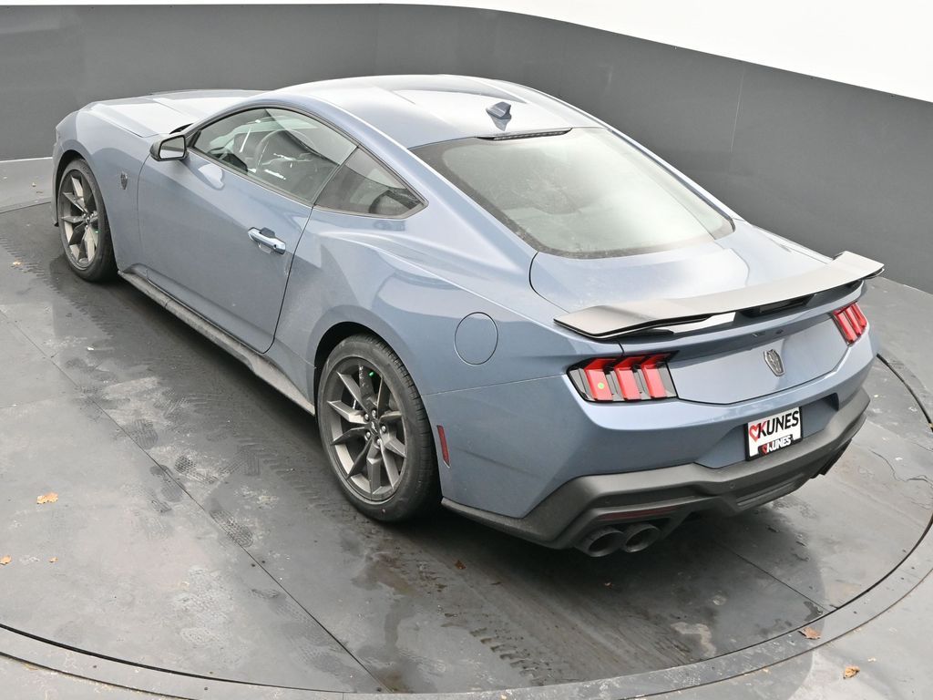 Vehicle image 43 of 71