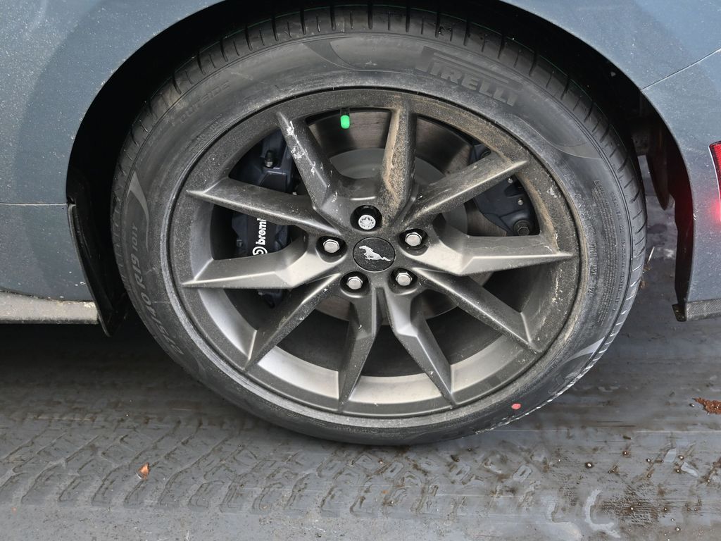 Vehicle image 51 of 71