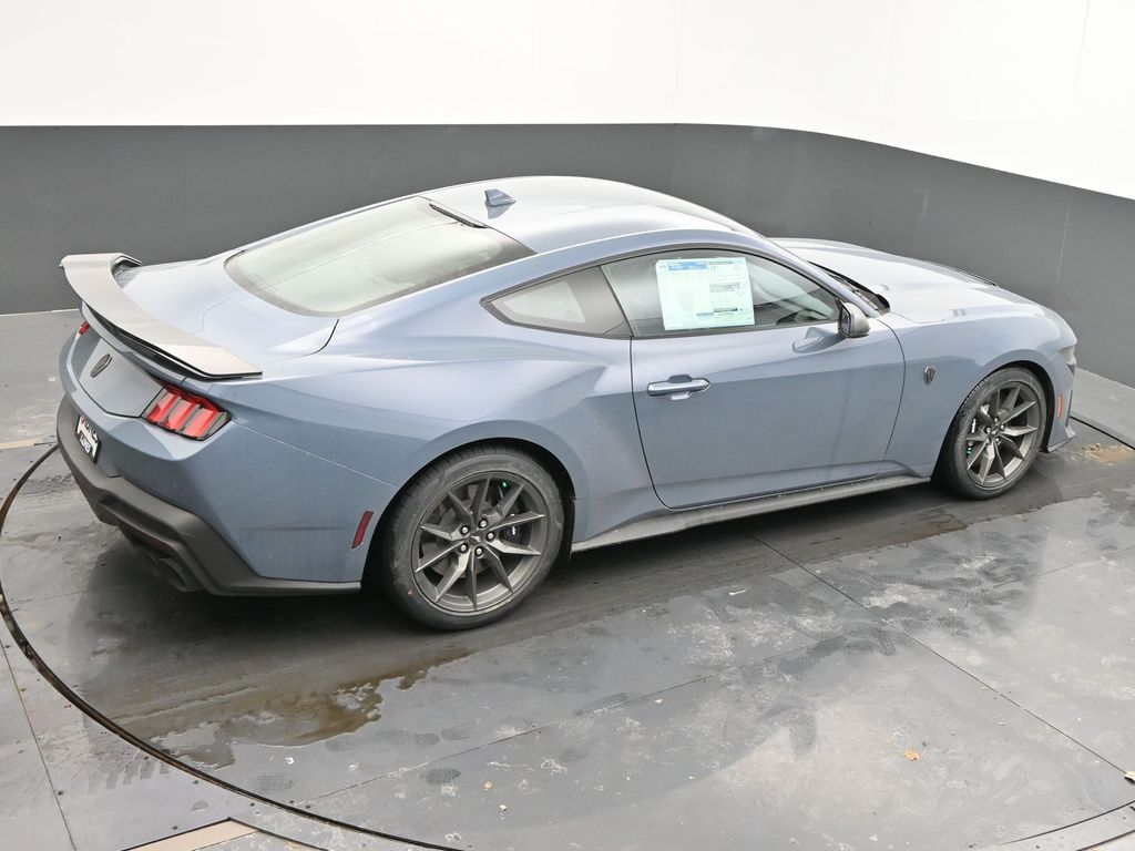 Vehicle image 32 of 71