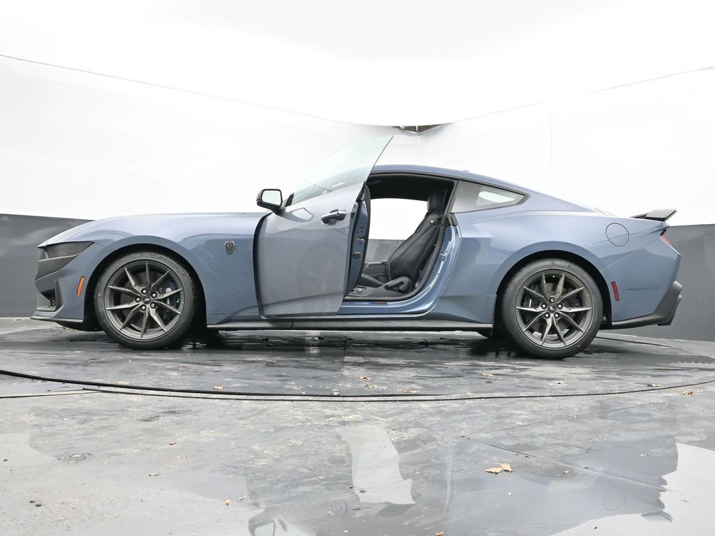 Vehicle image 45 of 71