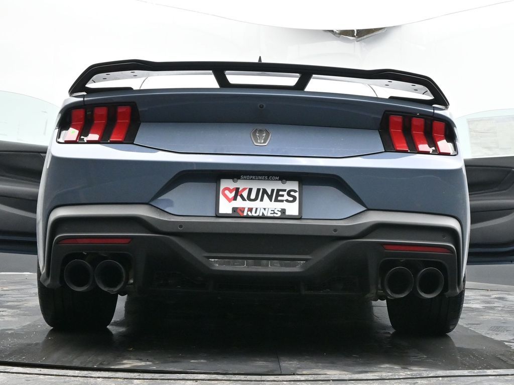 Vehicle image 33 of 71