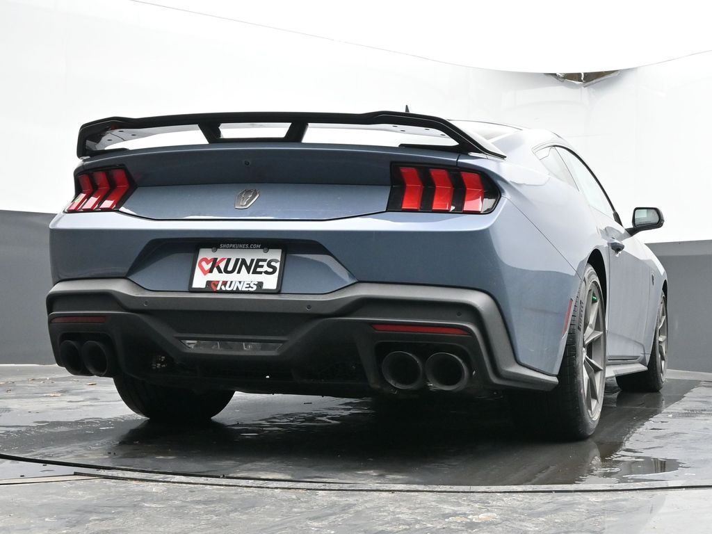 Vehicle image 28 of 71