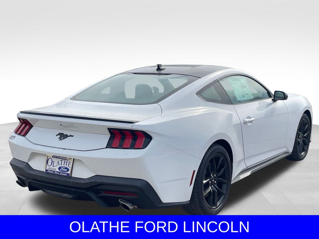 2025 Ford Mustang EcoBoost Image 5 of 18
