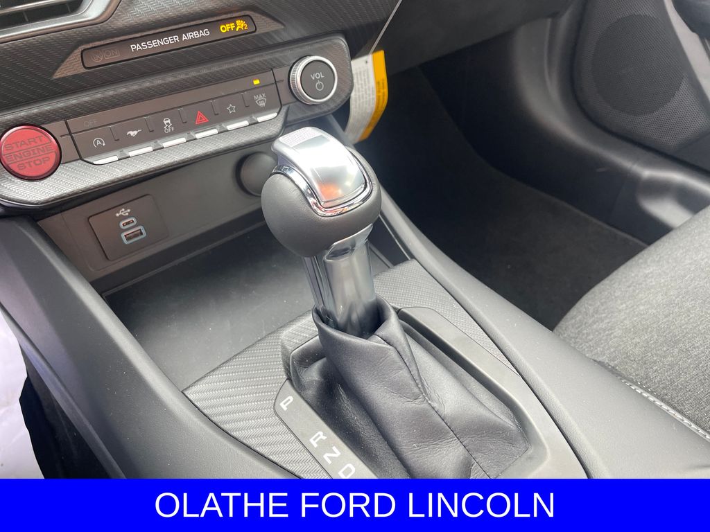 2025 Ford Mustang EcoBoost Image 13 of 18