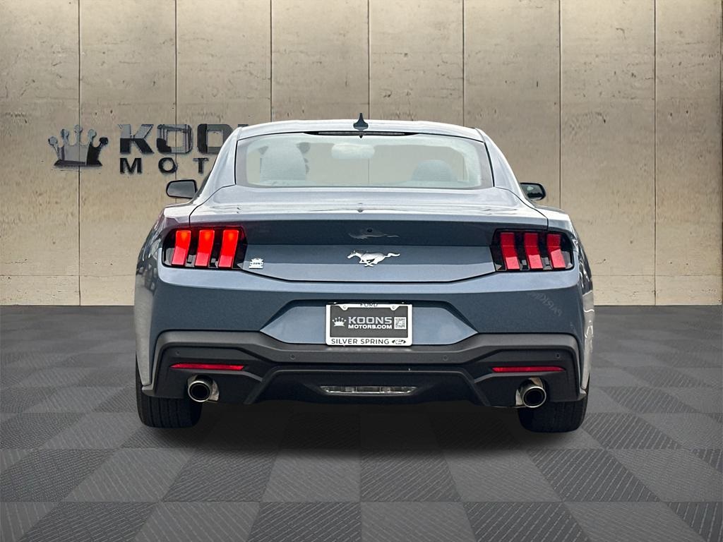2025 Ford Mustang EcoBoost Image 3 of 29