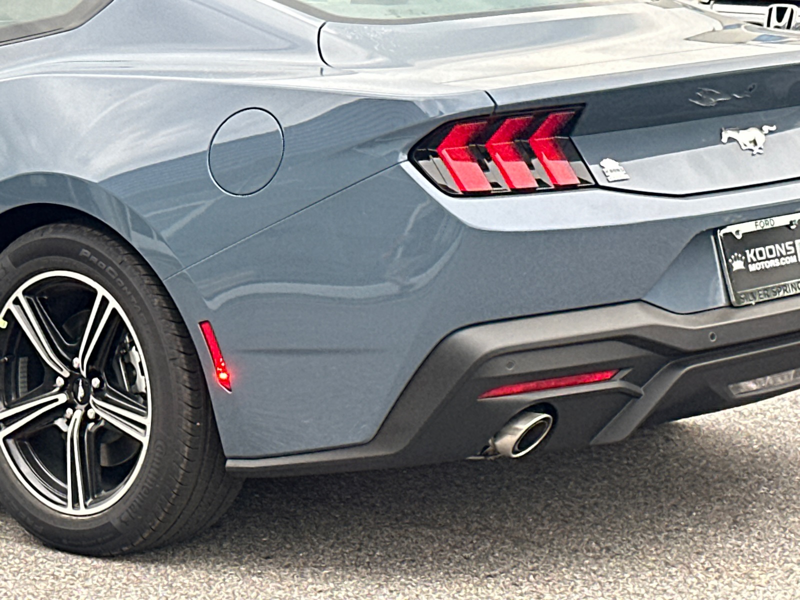 2025 Ford Mustang EcoBoost Image 19 of 29