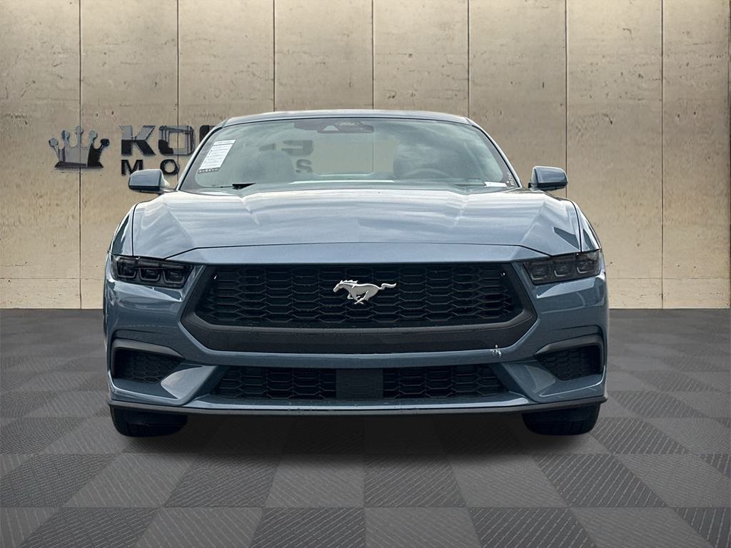 2025 Ford Mustang EcoBoost Image 2 of 29