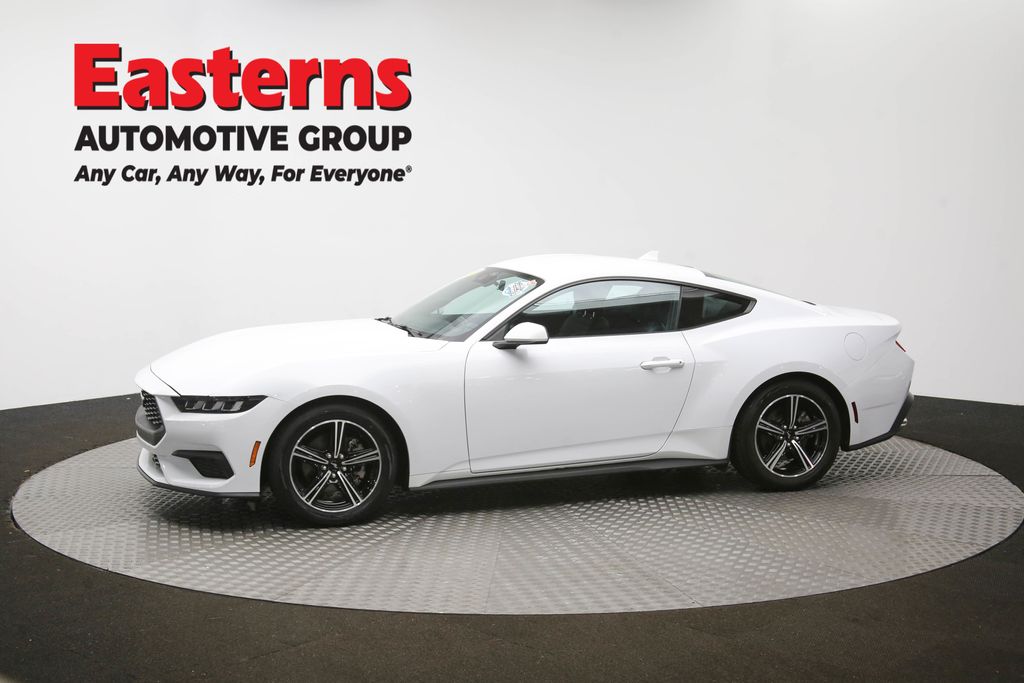2025 Ford Mustang EcoBoost Image 3 of 62