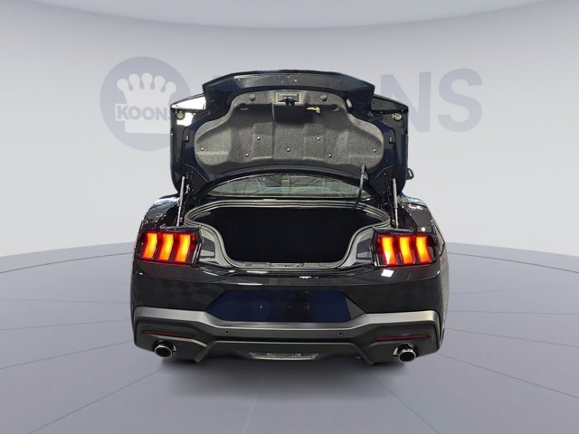 Vehicle image 12 of 32