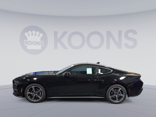 Vehicle image 8 of 32