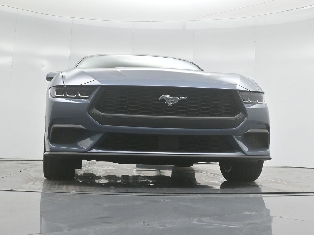 Vehicle image 6 of 52