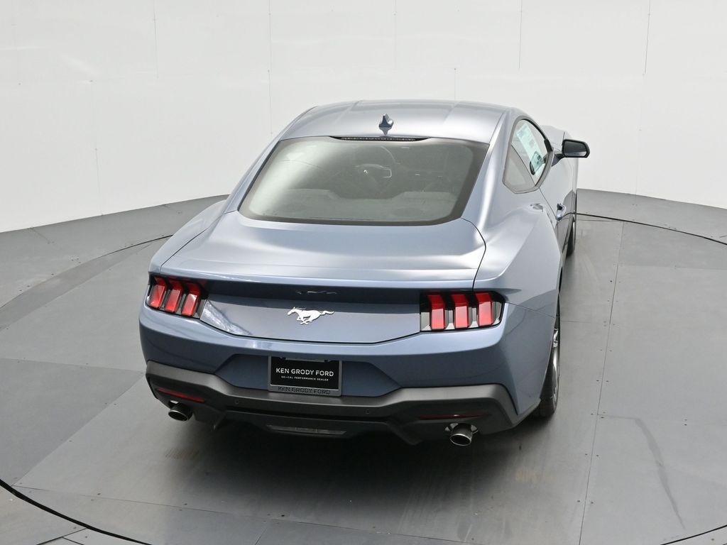 Vehicle image 22 of 52