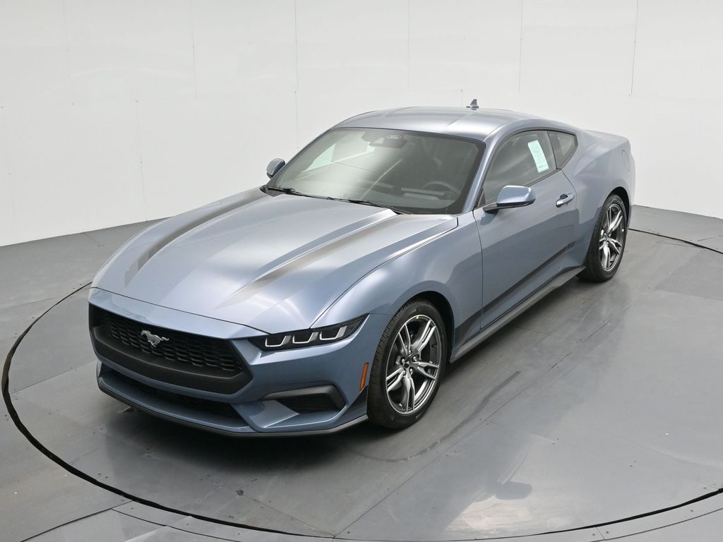Vehicle image 4 of 52