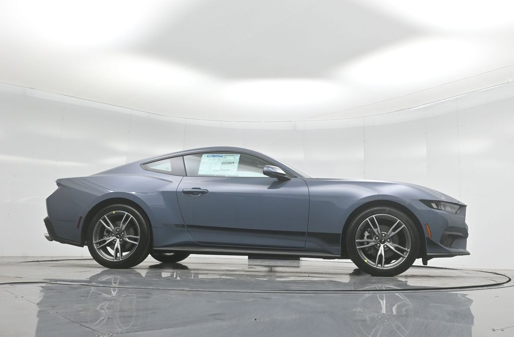 Vehicle image 20 of 52