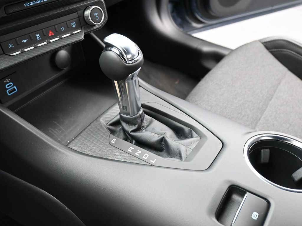 Vehicle image 48 of 52