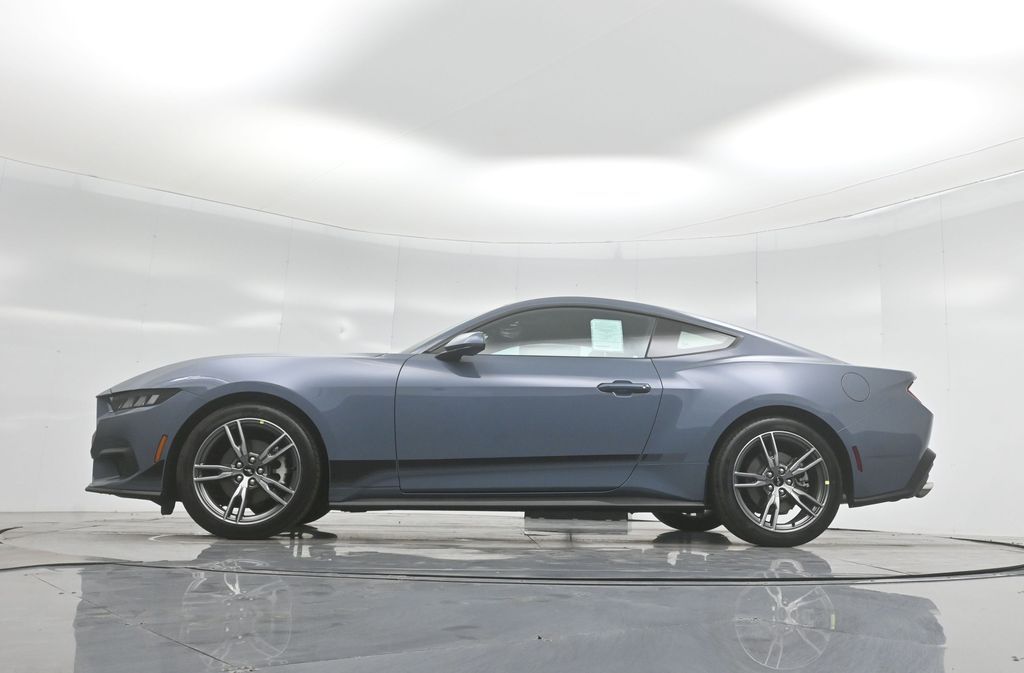 Vehicle image 37 of 52