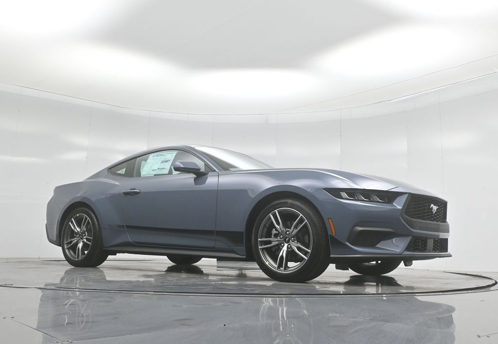 Vehicle image 15 of 52