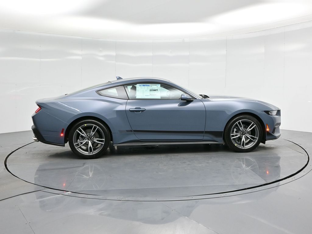 Vehicle image 19 of 52