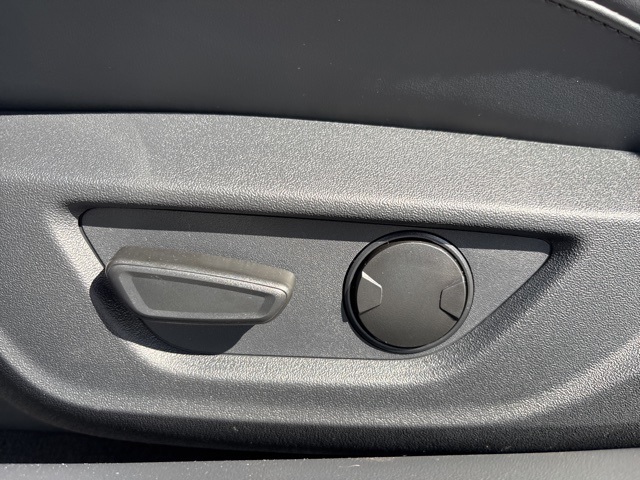 2025 Ford Mustang EcoBoost Image 22 of 29