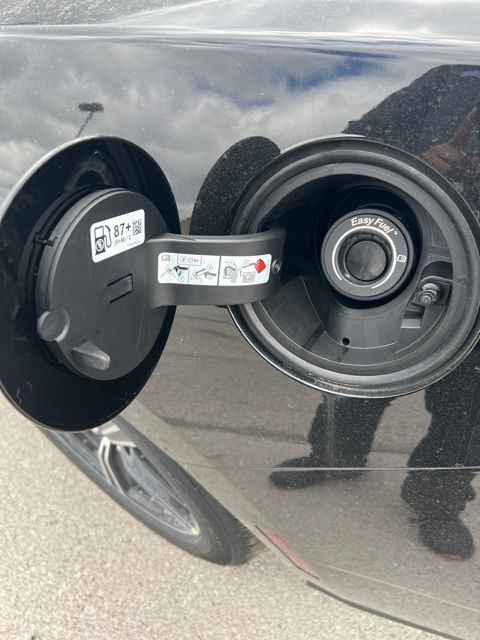 2025 Ford Mustang EcoBoost Premium Image 28 of 30