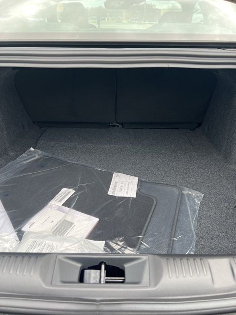 2025 Ford Mustang EcoBoost Premium Image 25 of 30