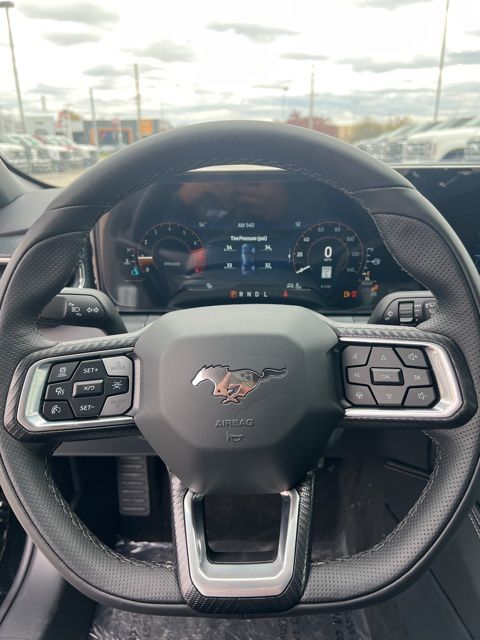 2025 Ford Mustang EcoBoost Premium Image 13 of 30