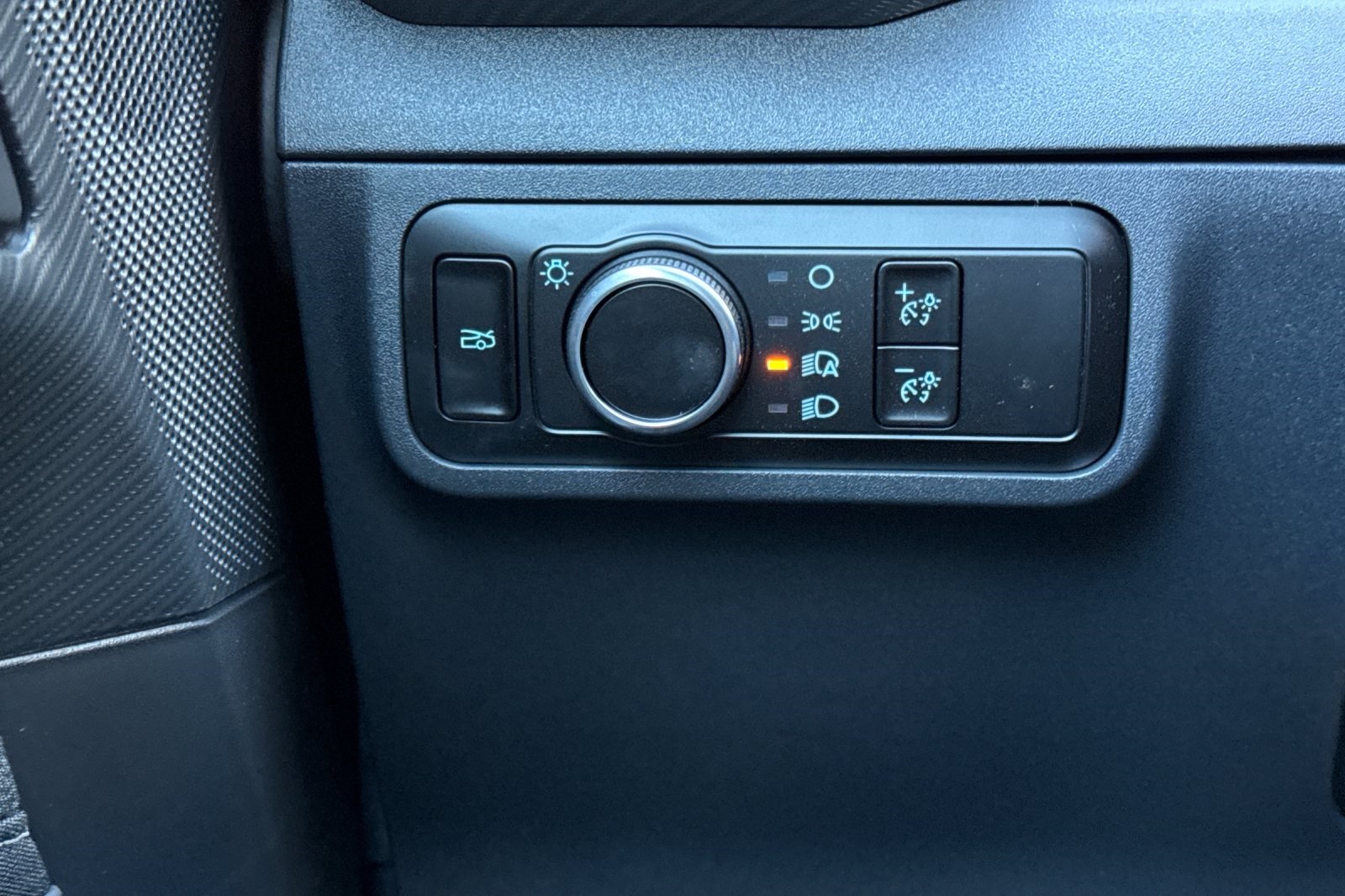 Vehicle image 29 of 30