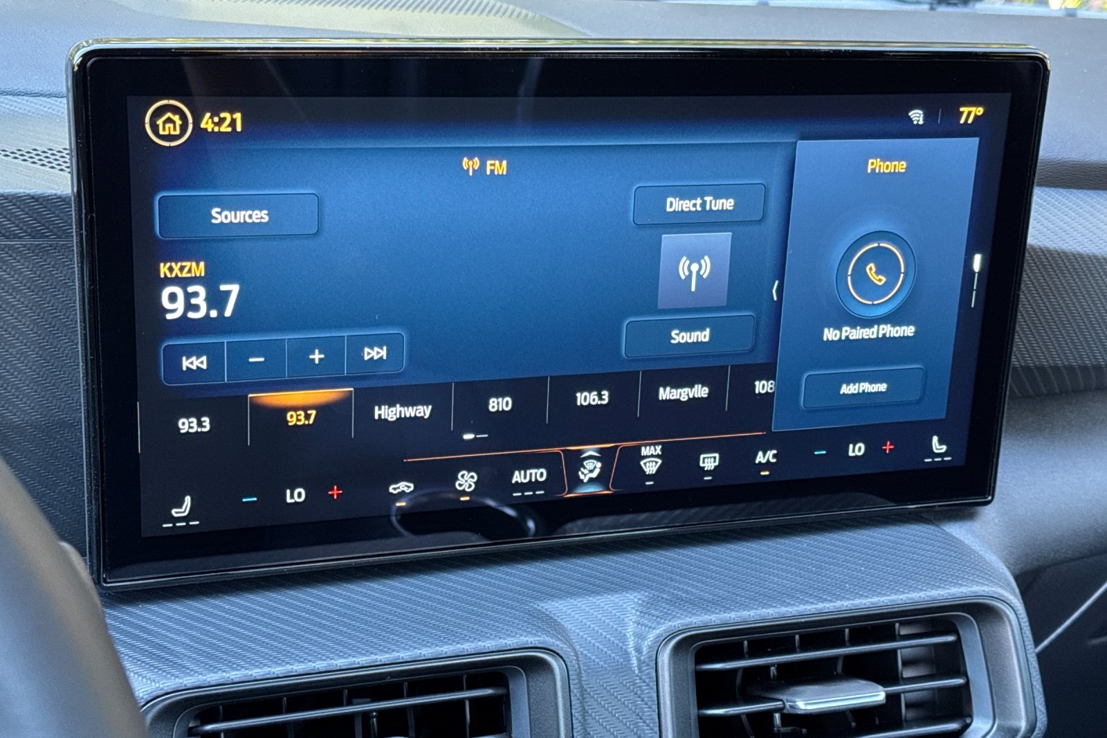 Vehicle image 19 of 30