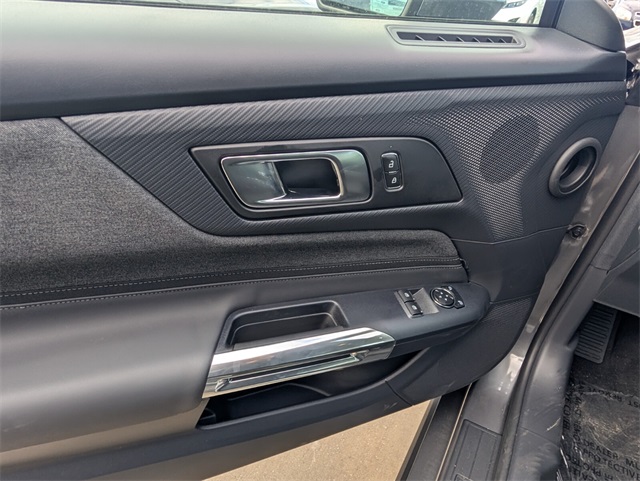 2025 Ford Mustang EcoBoost Image 9 of 12