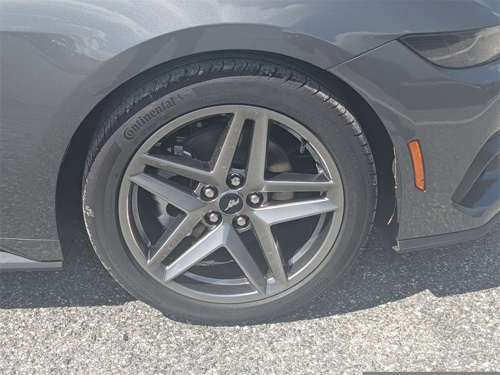 2025 Ford Mustang EcoBoost Premium Image 8 of 30