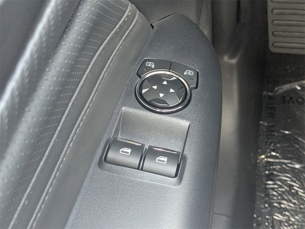 2025 Ford Mustang EcoBoost Premium Image 19 of 30